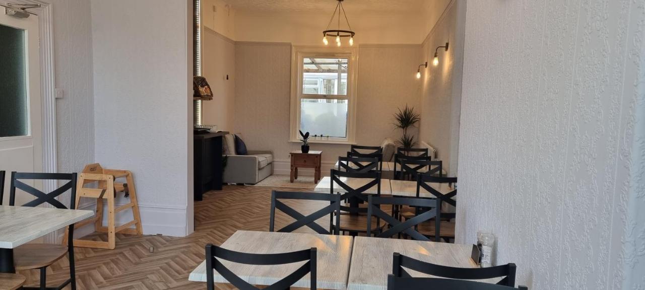 Rowcroft Lodge Guest House B&B เพนตัน ภายนอก รูปภาพ